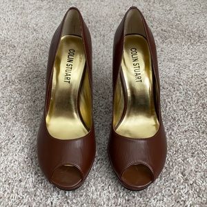 4.5 inches brown Colin Stuart heels in 7.5